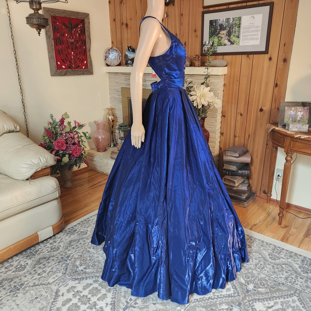 Stunning Cobalt Blue Clarisse Ballgown – NWT (Size 6) - Picture 2 of 10